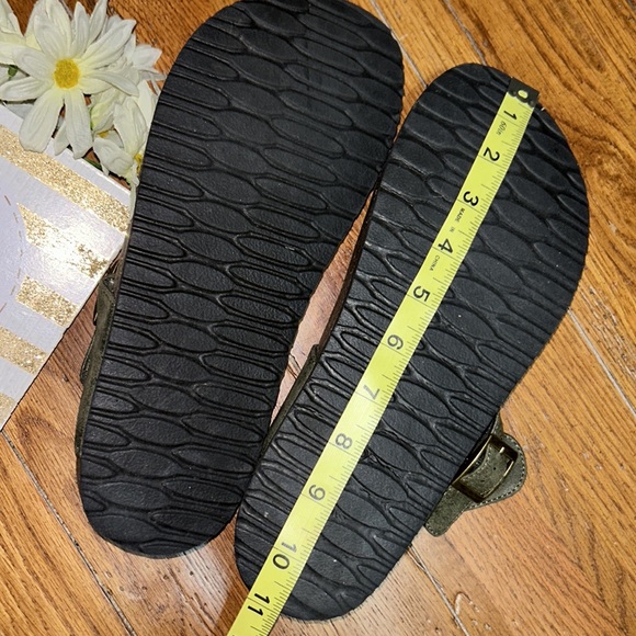 LIKE NEW⭐️FOOTBED Olive-Taupe SANDALS Women 10M Gizeh Style Like Birkenstock’s😎 - Picture 9 of 11